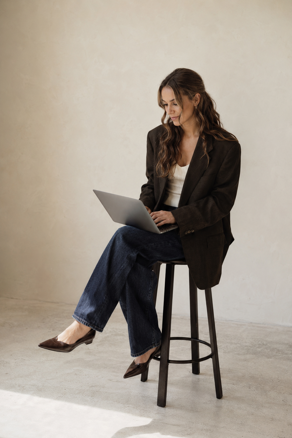 Alexia, founder of Salt & Stem Studio